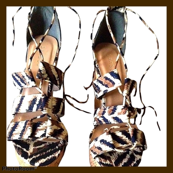 Platform wedge sandals - Picture 2 of 7